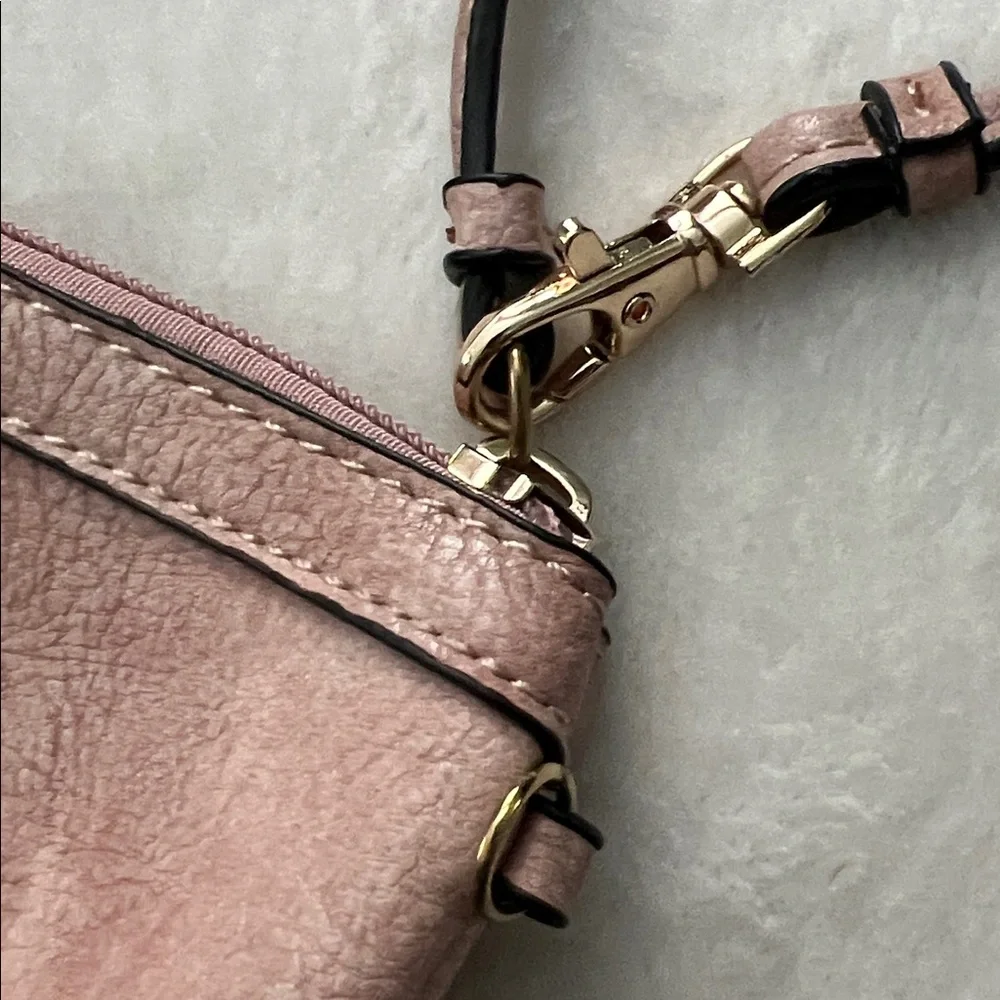 Wilsons Leather Cashwrap Pale Pink Wristlet